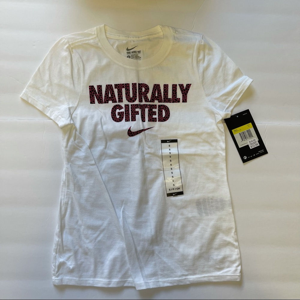 🎯3/$15
Nike tshirt